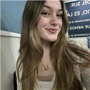 Clases de economía de bachillerato y primero de carrera, incluido microeconomía y macroeconomía